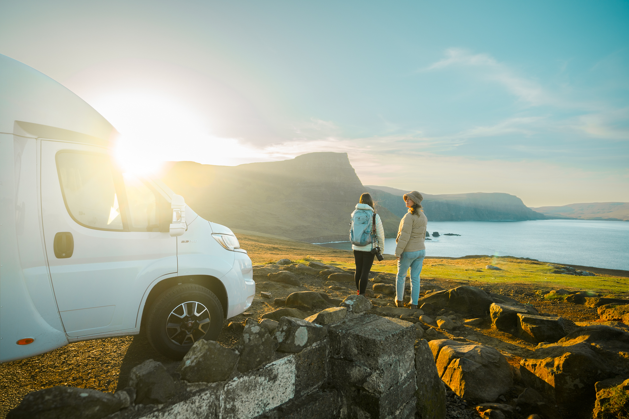 Camplify - Travel visual 2